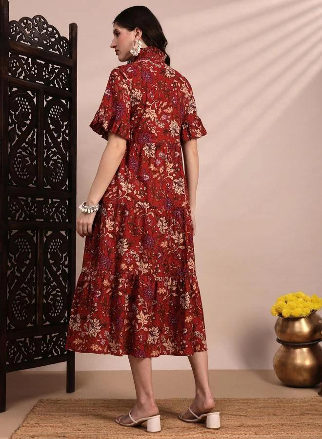 جلو باص فستان ميدي نسائي بطبعات زهور حمراء وطبقات